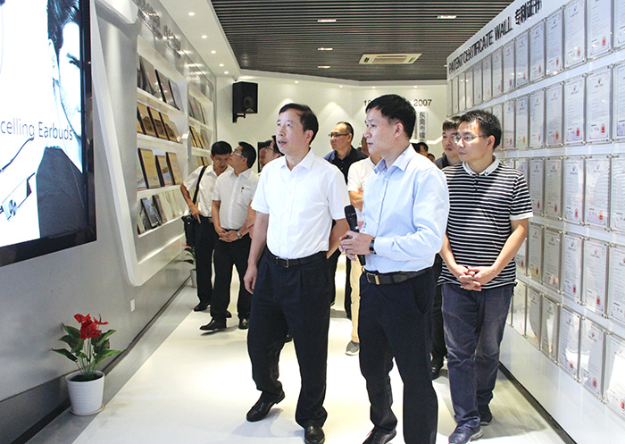 向导来访：2018.9东莞市市长肖亚非佳禾调研